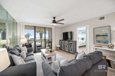 **Stunning Beachfront Condo - Perfect for Relaxation or