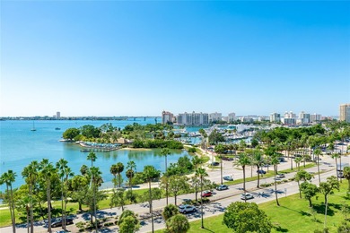 One or more photo(s) has been virtually staged. Welcome to