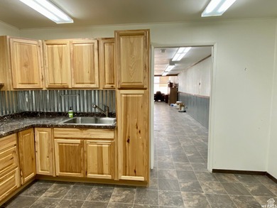 RETAIL-OFFICE-GYM-SERVICE uses and so much more right on busy