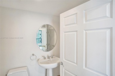 Spacious 3 bed, 2.5 bath condo at 100 S Birch Rd #906B with