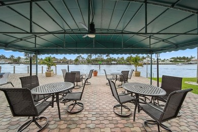 AWESOME!!  5th Flr amazing panoramic views of the Intracoastal
