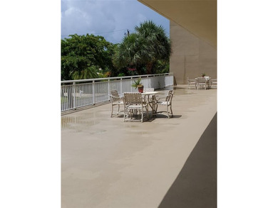 AWESOME!!  5th Flr amazing panoramic views of the Intracoastal