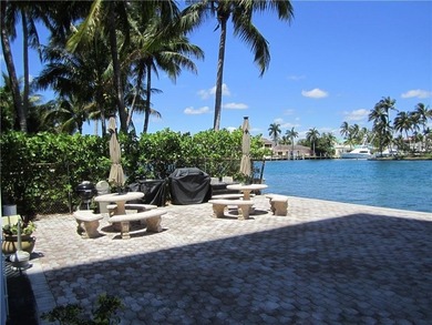 AWESOME!!  5th Flr amazing panoramic views of the Intracoastal