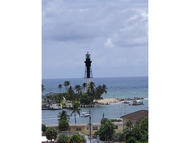 AWESOME!!  5th Flr amazing panoramic views of the Intracoastal