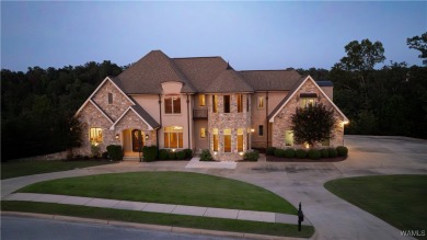 Custom-built Lake Tuscaloosa estate with 7,981 sq. ft. on 1.40