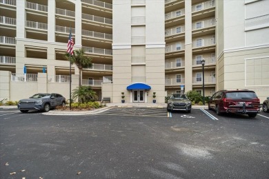 ** PRICED TO SELL!**Experience the ultimate Florida lifestyle in