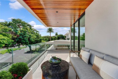 An architectural showpiece in the prime location of Historic