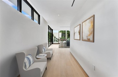 An architectural showpiece in the prime location of Historic