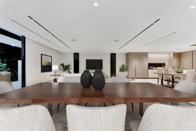 An architectural showpiece in the prime location of Historic