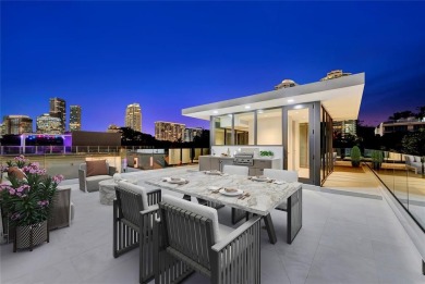 An architectural showpiece in the prime location of Historic