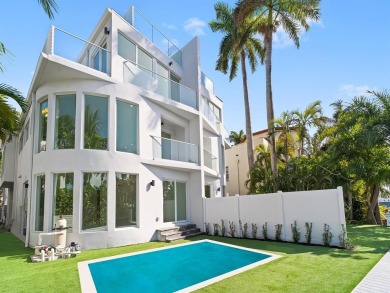 NEW WATERFRONT TOWNHOME situated in Ft. Lauderdale's Las Olas