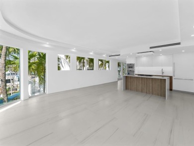 NEW WATERFRONT TOWNHOME situated in Ft. Lauderdale's Las Olas