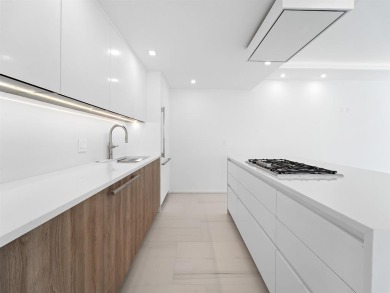 NEW WATERFRONT TOWNHOME situated in Ft. Lauderdale's Las Olas