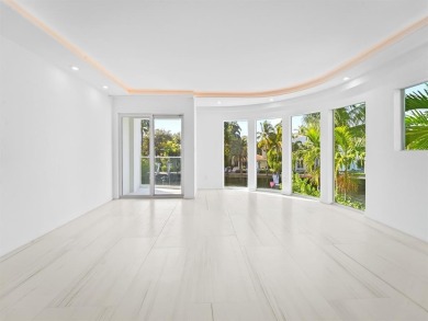 NEW WATERFRONT TOWNHOME situated in Ft. Lauderdale's Las Olas