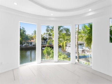NEW WATERFRONT TOWNHOME situated in Ft. Lauderdale's Las Olas