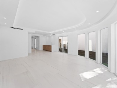 NEW WATERFRONT TOWNHOME situated in Ft. Lauderdale's Las Olas