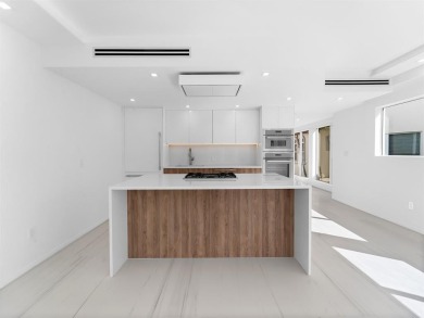 NEW WATERFRONT TOWNHOME situated in Ft. Lauderdale's Las Olas