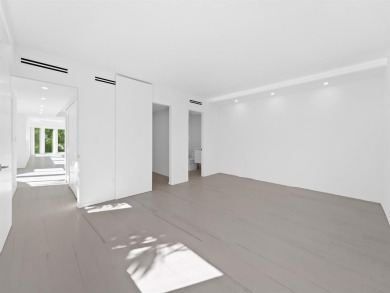 NEW WATERFRONT TOWNHOME situated in Ft. Lauderdale's Las Olas