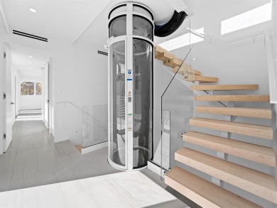 NEW WATERFRONT TOWNHOME situated in Ft. Lauderdale's Las Olas