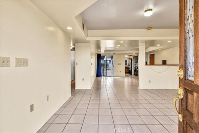 Welcome 6636 Sahara Ave. This is a very well maintained 1444