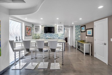 Experience breathtaking 180-degree, unobstructed views of the