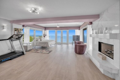 Experience breathtaking 180-degree, unobstructed views of the