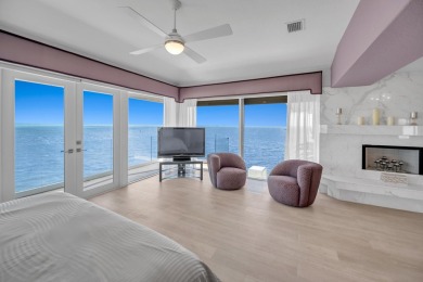 Experience breathtaking 180-degree, unobstructed views of the