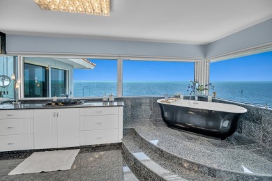 Experience breathtaking 180-degree, unobstructed views of the
