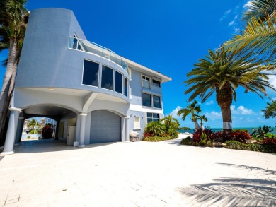 Experience breathtaking 180-degree, unobstructed views of the