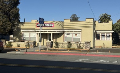Turnkey pizza shop in the heart of Arcata! Dutchy's Pizza is a