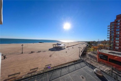 Come home to BRIGHTON TOWERS - where ocean breezes, modern