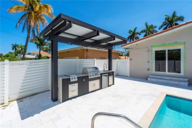 WELCOME TO SOUTH FLORIDA PARADISE!!! PICKY BUYERS WELCOME!