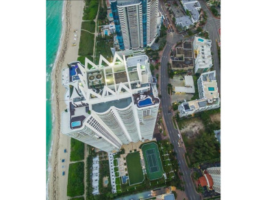 Beautiful 1 bedroom an 1.5 bathroom fully modern condo with