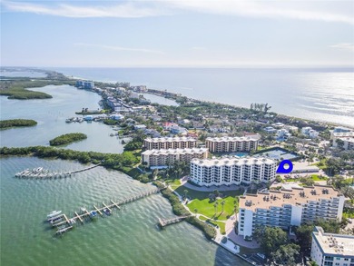 LARGE 3 BED / 3 BATH SIESTA KEY WATERVIEW CONDO AT A GREAT