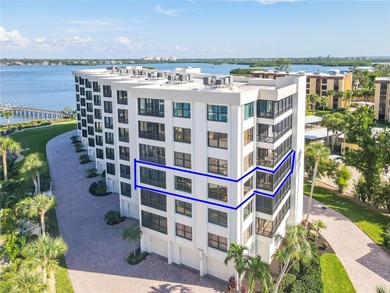 LARGE 3 BED / 3 BATH SIESTA KEY WATERVIEW CONDO AT A GREAT