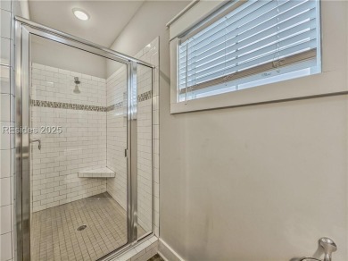 *** Folly Field Rental Machine built in 2019! Buxton Floorplan