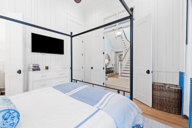 An exceptional WaterColor property, with all the trappings of a