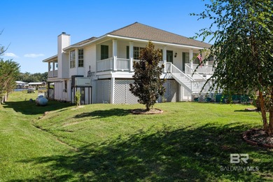 **Fish River Retreat with Apartment & Boathouse**Welcome to your