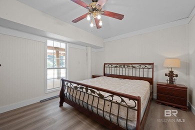 **Fish River Retreat with Apartment & Boathouse**Welcome to your