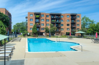 This condo comes with a REDUCED RATE as low as 5.875% (APR 6