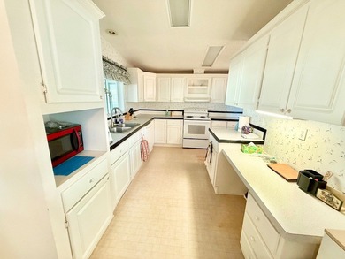 BEAUTIFUL & SPACIOUS 2-BEDROOM, 2-BATHROOM HOME SITUATED ON A