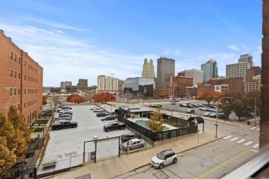 Modern amenities, 3rd-floor views, plus the entire downtown