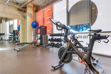 Beautiful studio at Costa Hollywood Resort. Fashionably