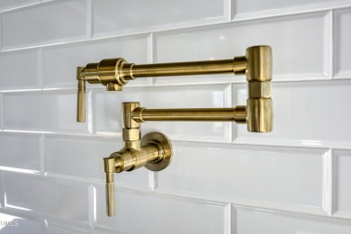 Custom-built 4BR/4.5BA coastal home in a sought-after North