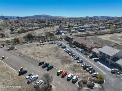 The Reserve at Willow Hills Commerce Center is centrally located