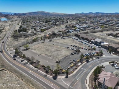 The Reserve at Willow Hills Commerce Center is centrally located