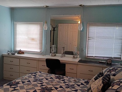 Charming and beautifully maintained 1 bedroom, 1 bath home being