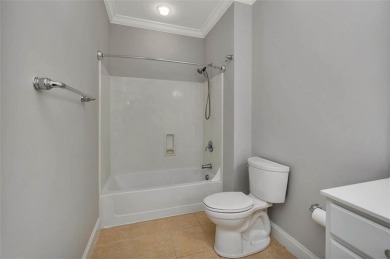 This condo faces a spectacular view of Butler Lake and the King