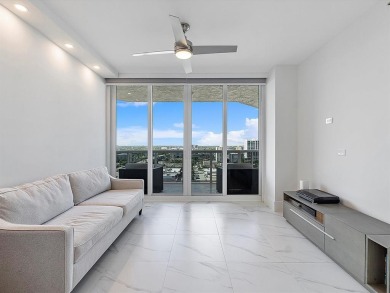 DIRECT OCEAN AT L'HERMITAGE...Beautifully remodeled 3 bedroom, 2