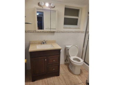 GREAT OPPORTUNITY TO BE IN THE CENTER OF IT ALL. 3 MILES TO THE